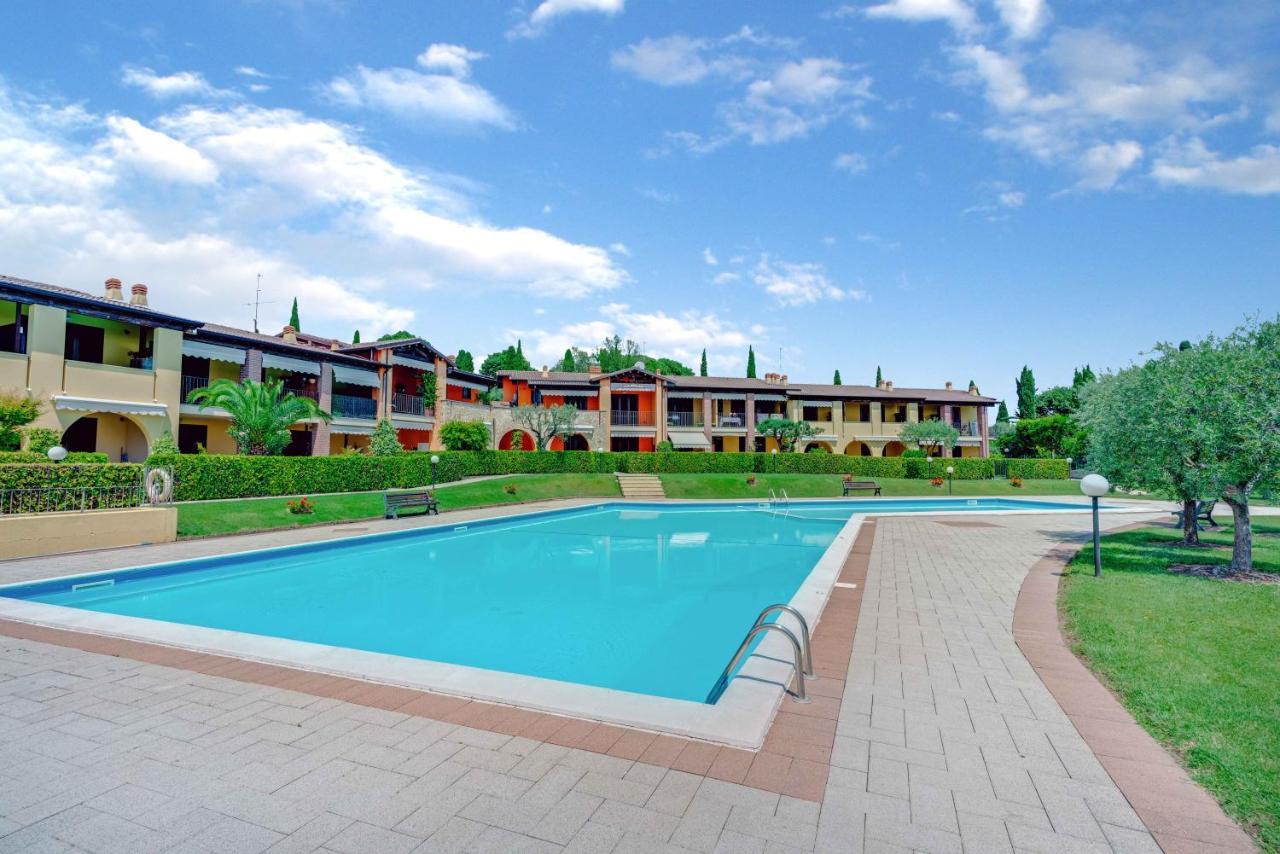 -Piscina E Parcheggio- Casa A Pochi Passi Dal Lago Padenghe sul Garda Kültér fotó